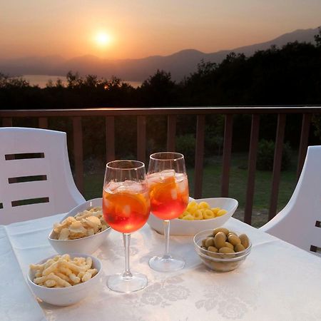 Casa Fellini Villa San Zeno di Montagna Eksteriør billede